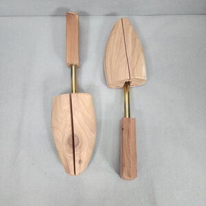 Vintage Men"s‎ Cedar Wood Shoe Trees Men's Stretchers Forms Pair Split toe